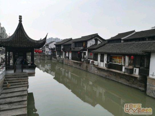 人淋了酸雨会死吗？游戏画面